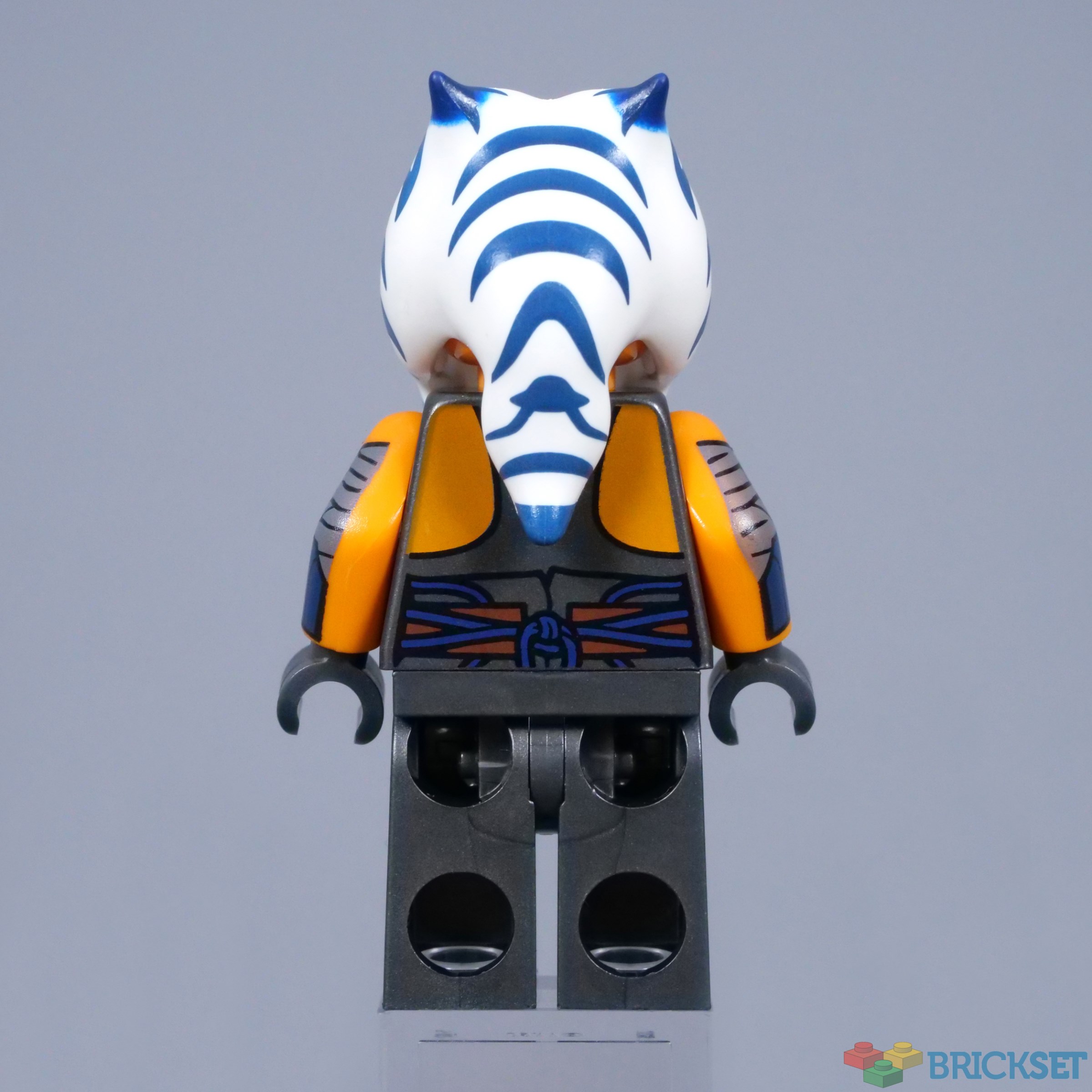 LEGO Star Wars 75362 Ahsoka's T-6 Jedi Shuttle review | Brickset